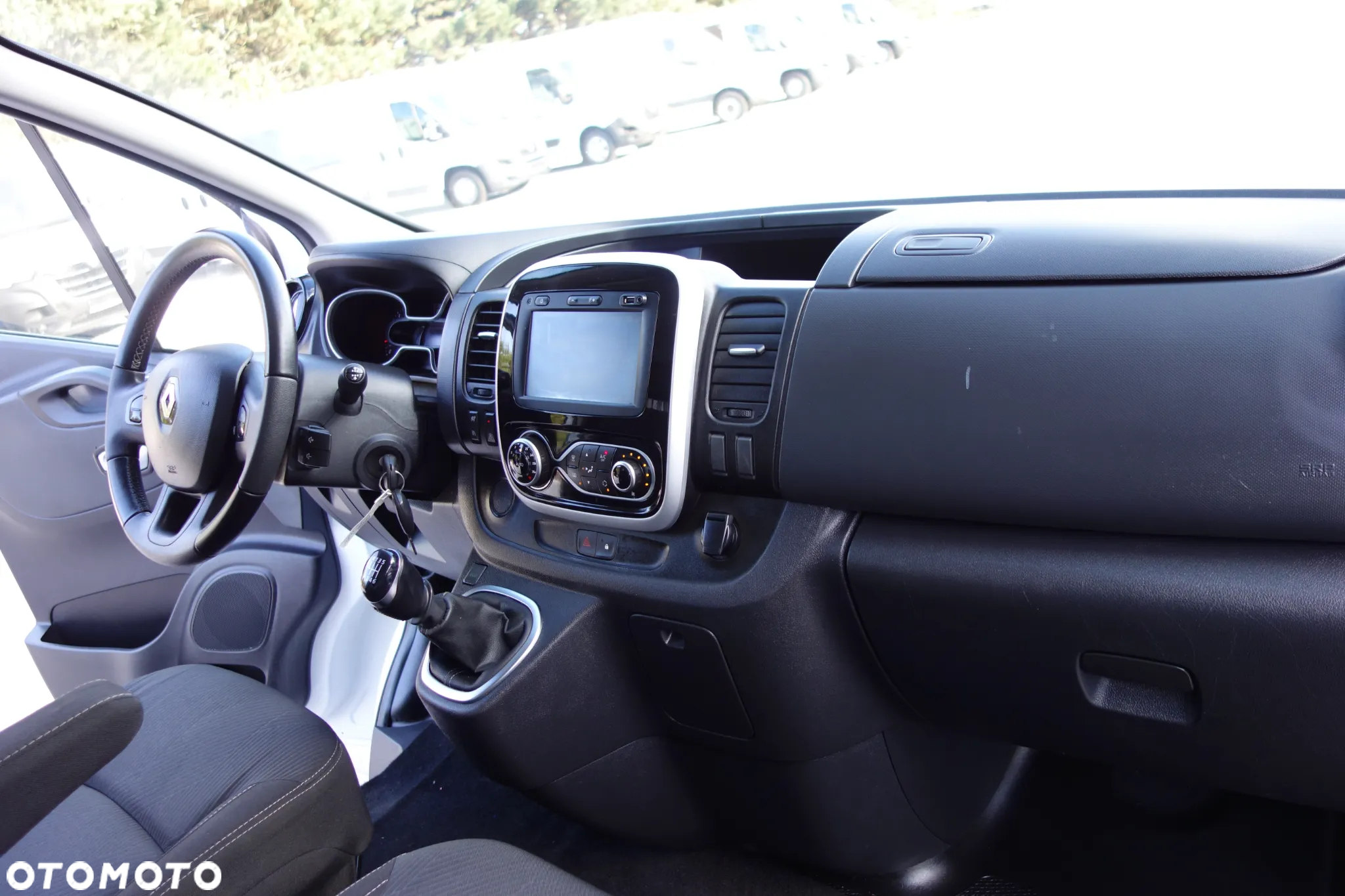 Renault Trafic 2.0 Dci 120 KM L1H1  Zabudowa Klima Webasto 2 x Drzwi Boczne - 29