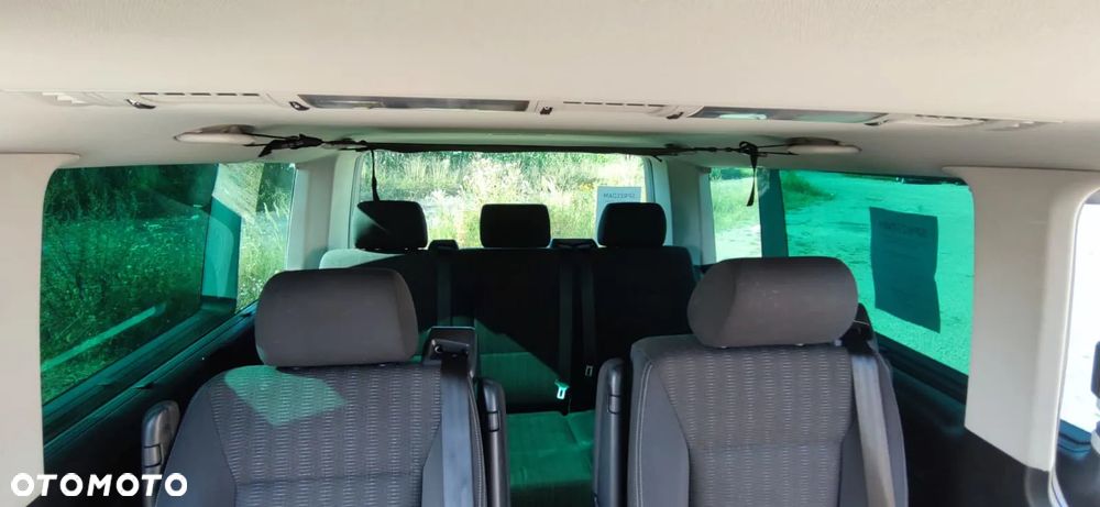 Volkswagen Multivan - 24