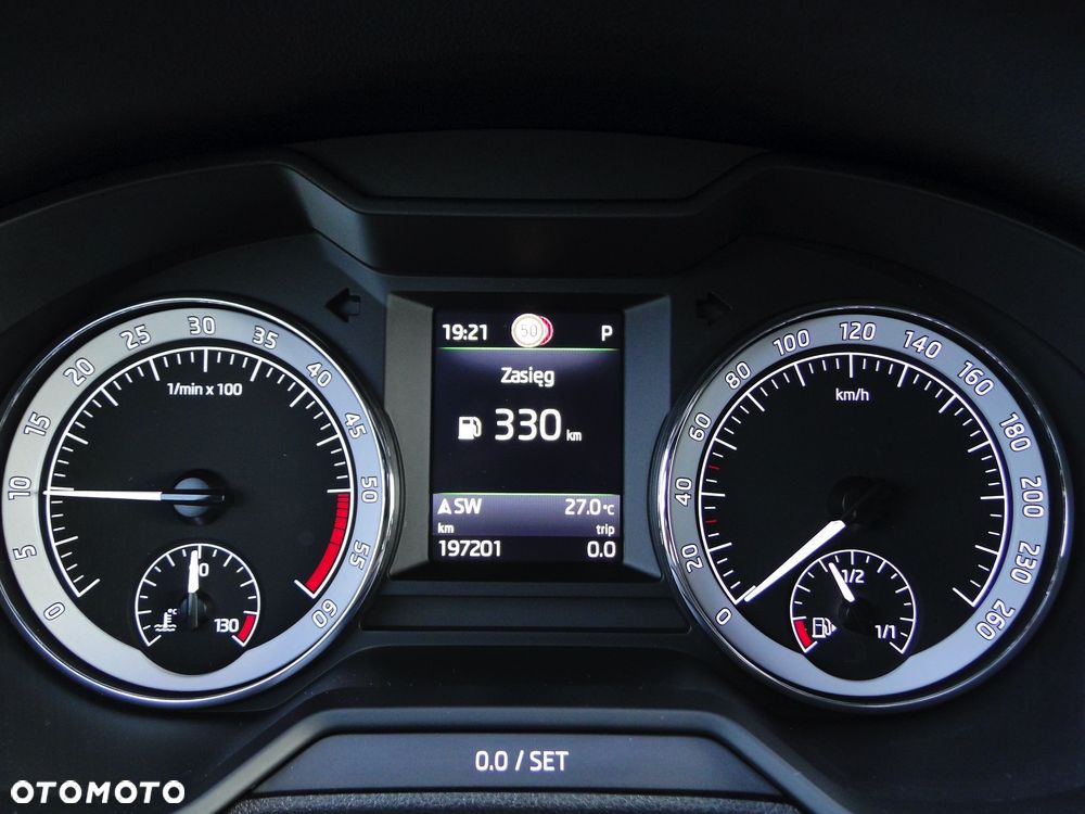 Skoda Octavia 2.0 TDI DSG L&K - 30