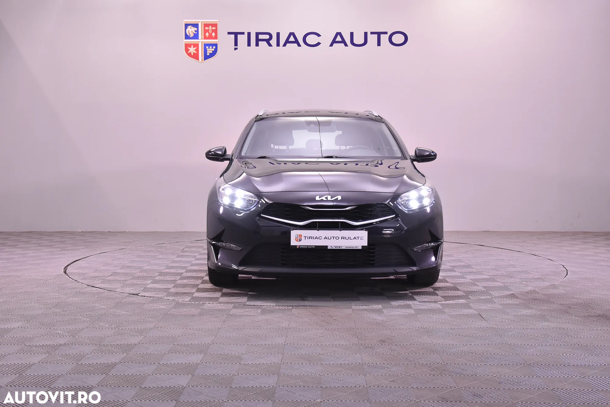 Kia Ceed - 8
