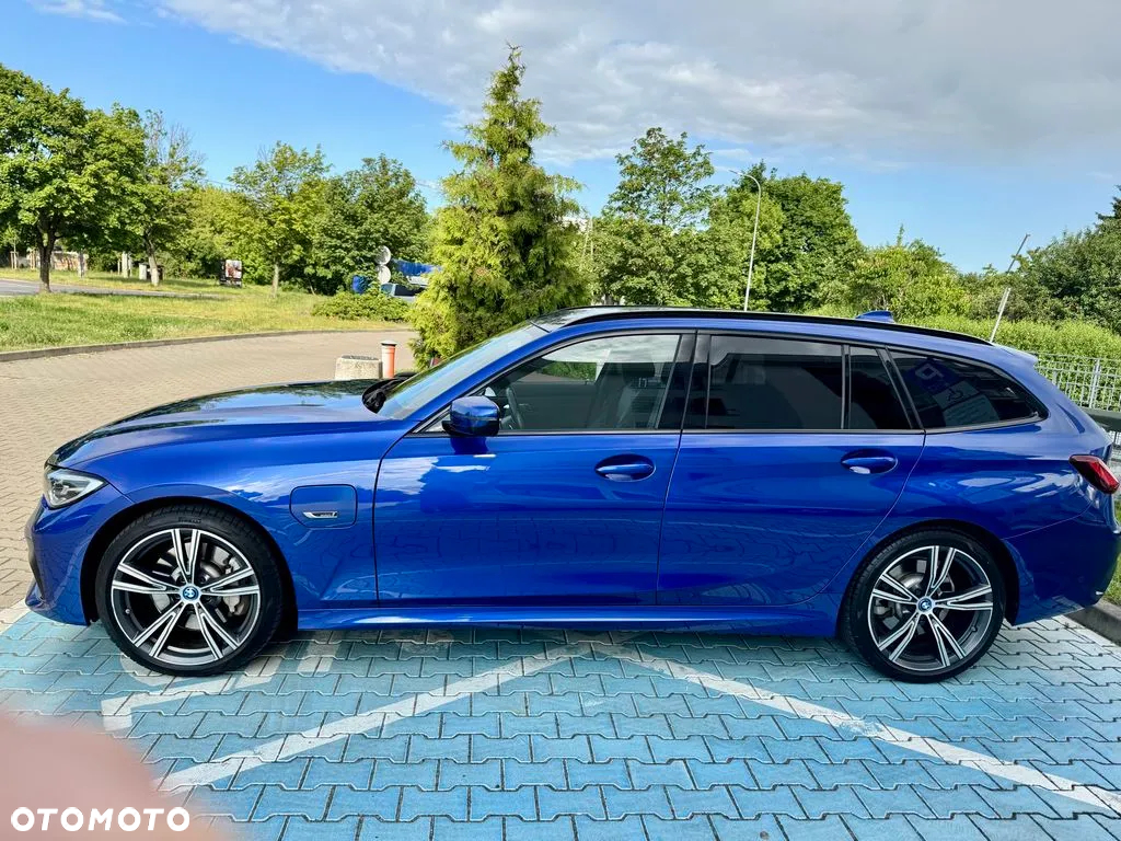 BMW Seria 3 330e M Sport sport - 3