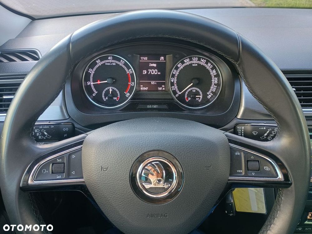 Skoda RAPID 1.0 TSI Style - 18