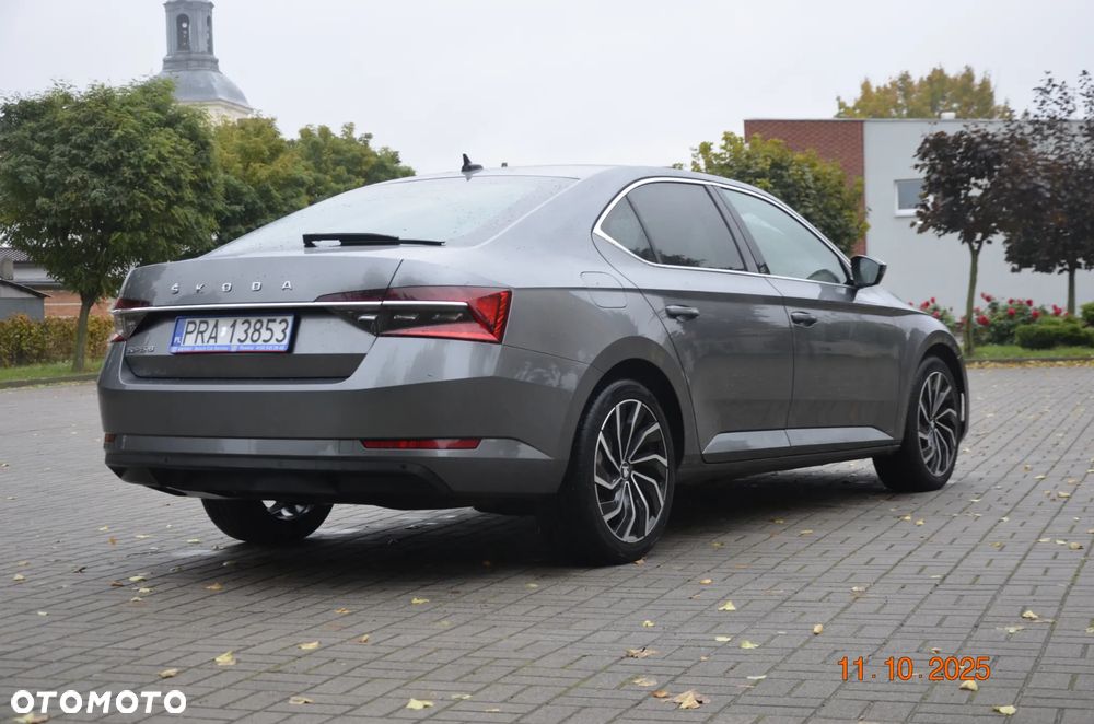 Skoda Superb 2.0 TDI SCR Ambition DSG - 6