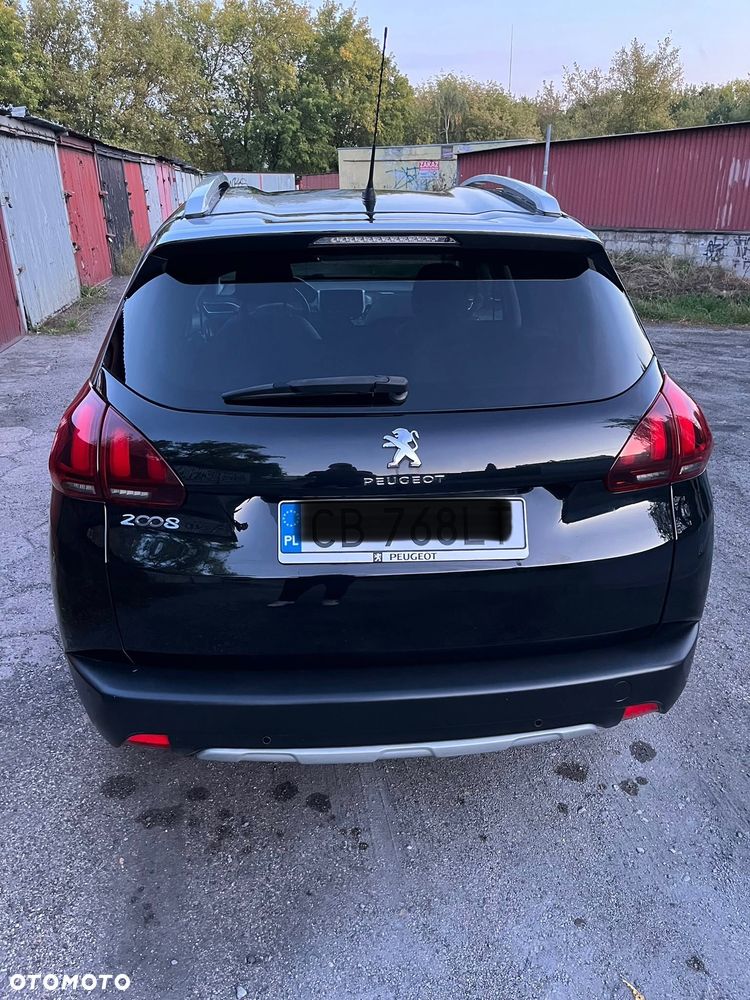 Peugeot 2008 1.2 Pure Tech Active S&S - 6