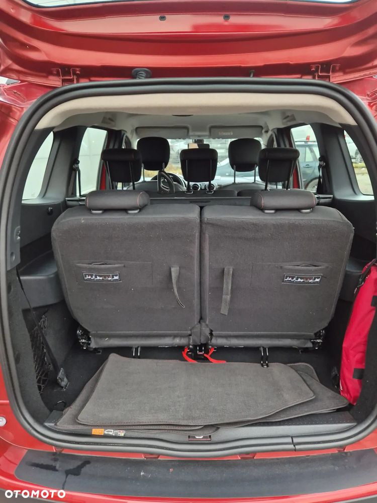 Dacia Lodgy 1.3 TCe Stepway S&S - 19