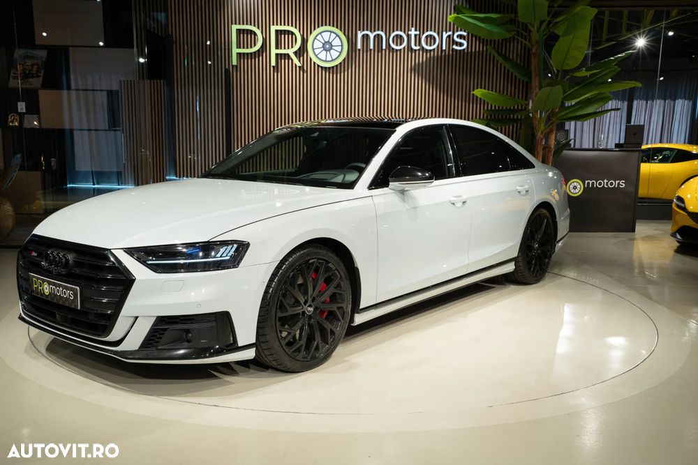 AUDI A8