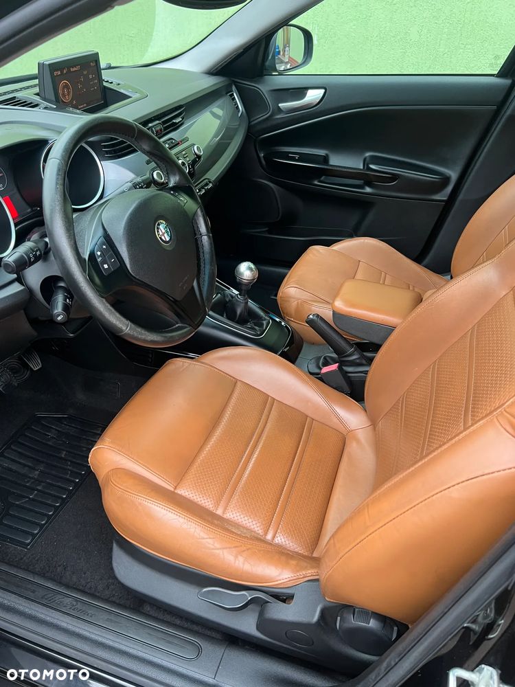 Alfa Romeo Giulietta - 10