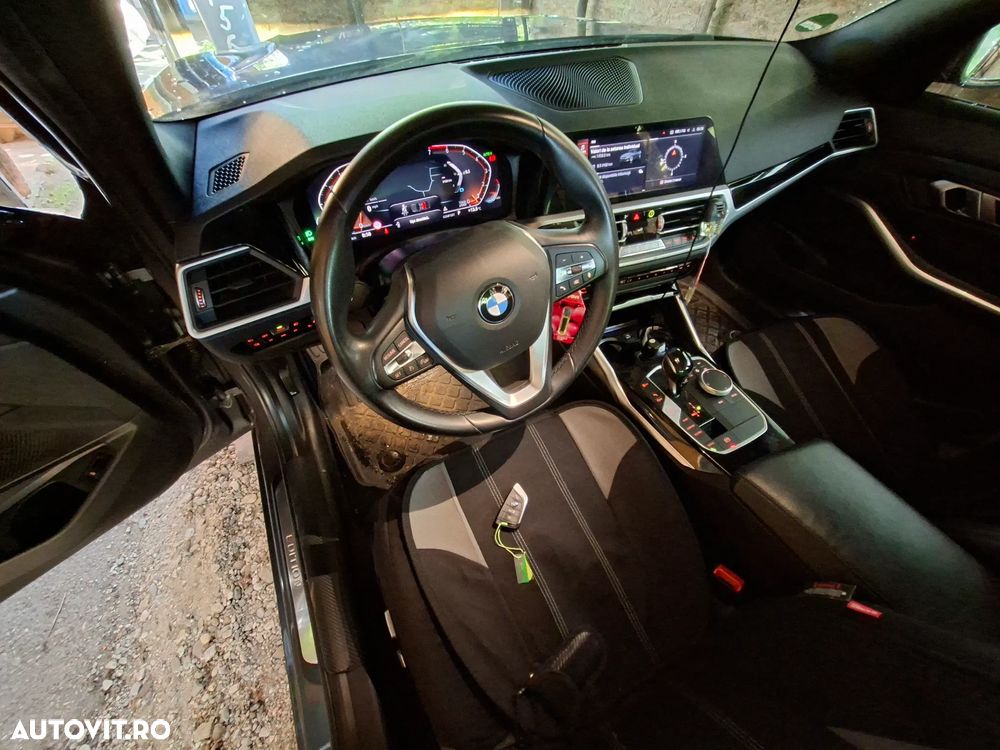 BMW Seria 3 320i AT - 8