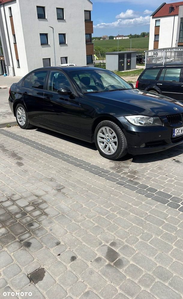 BMW E90 2007 photo 4