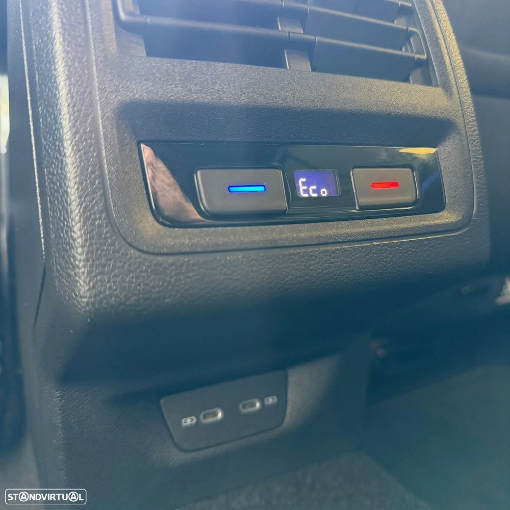 VW Golf 1.4 eHybrid OPF DSG GTE - 17