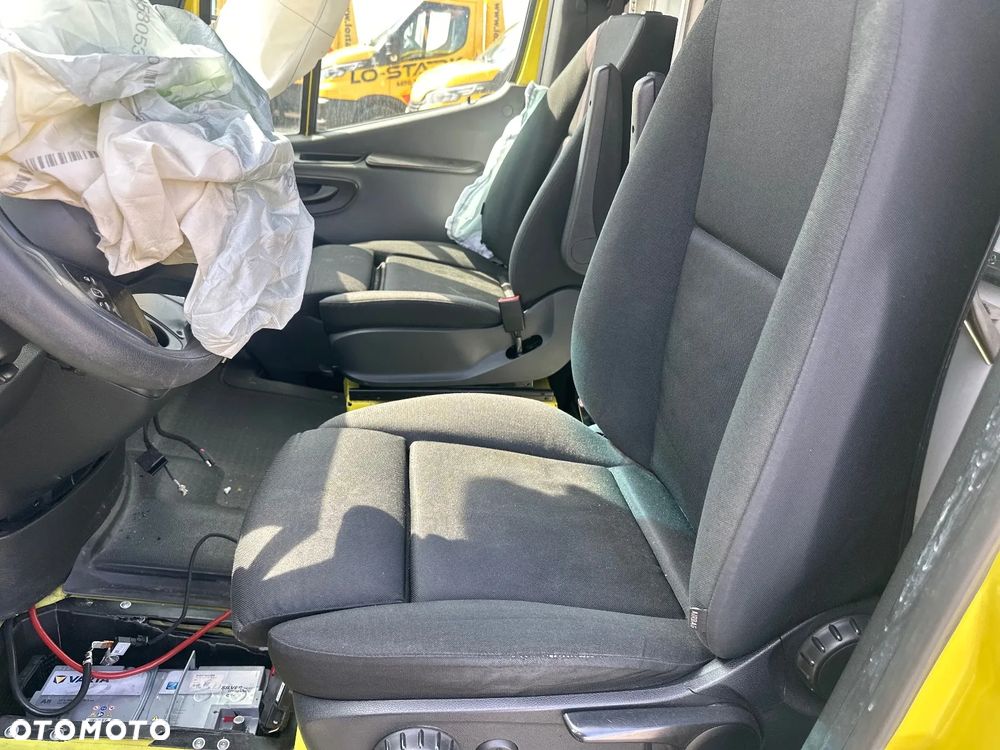 Mercedes-Benz SPRINTER - 21