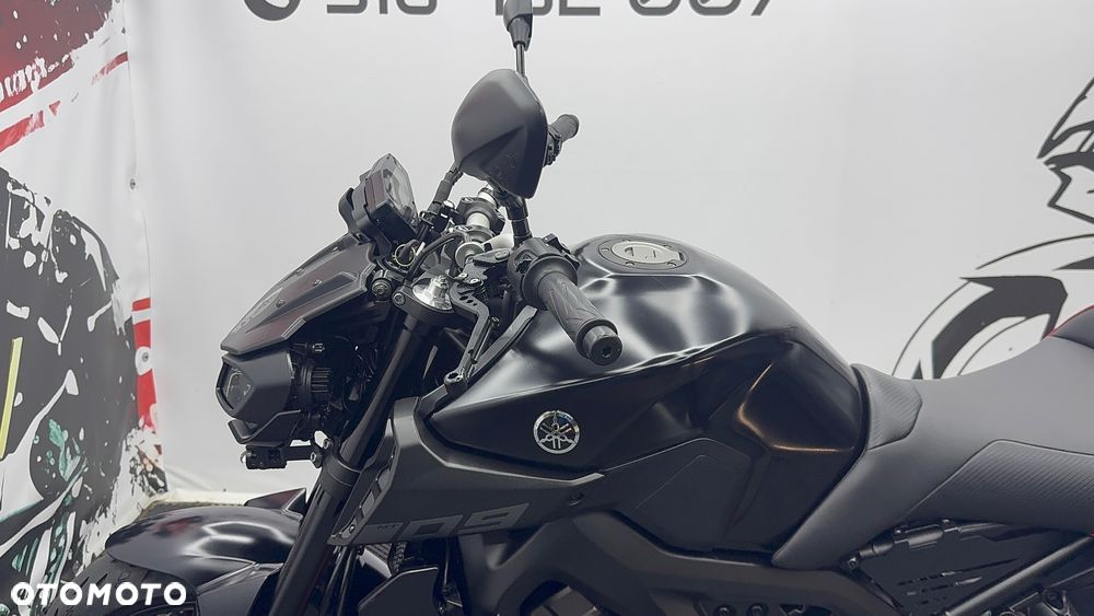 Yamaha MT - 13