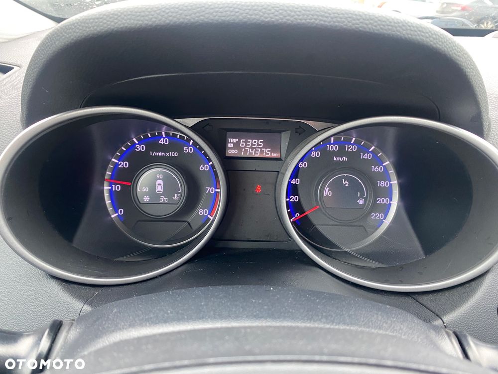 Hyundai ix35 1.6 GDI Premium 2WD - 19