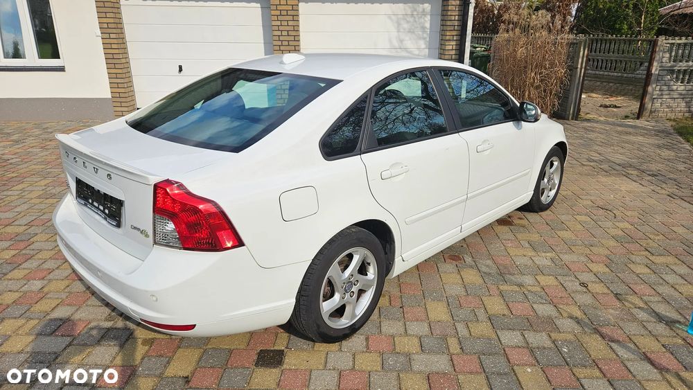 Volvo S40 1.6D DPF DRIVe - 13