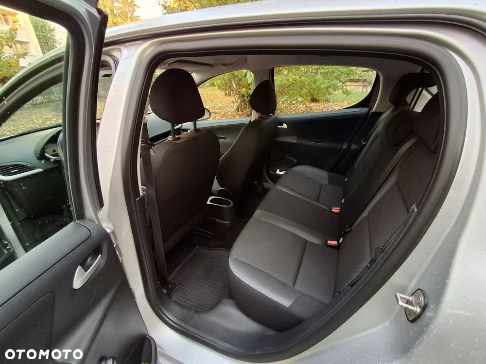Peugeot 207 1.4 Trendy - 8