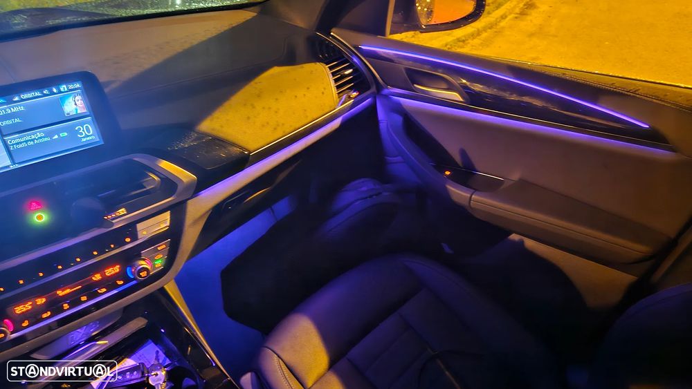 BMW iX3 Inspiring - 11