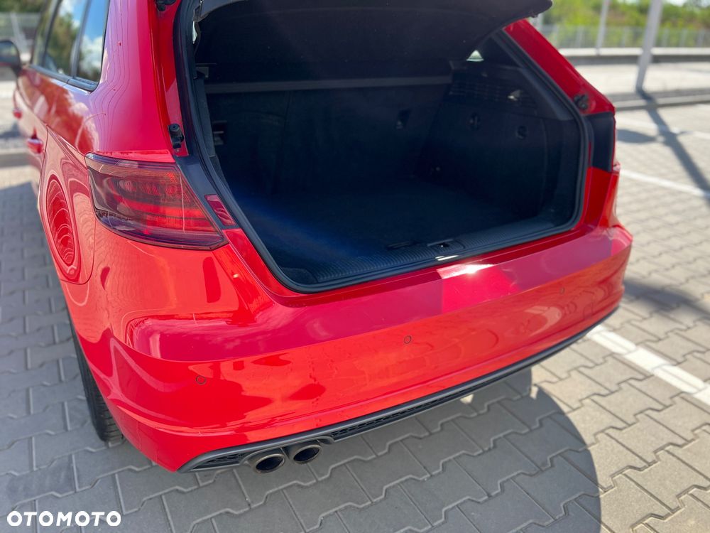 Audi A3 Sportback 2.0 TDI S tronic S line Sportpaket - 18