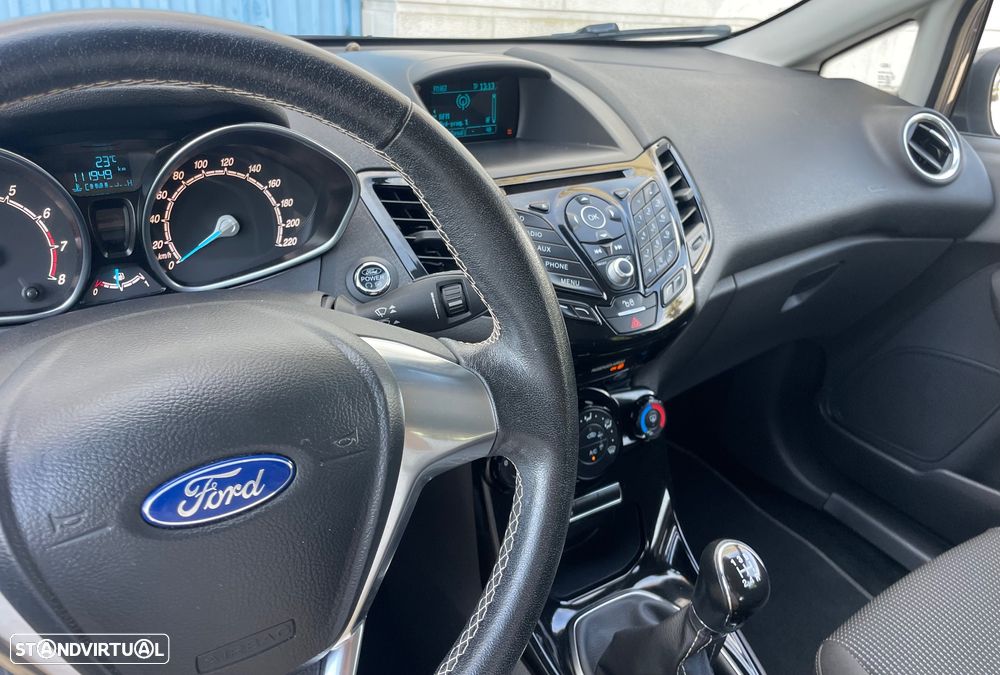Ford Fiesta 1.0 T EcoBoost Titanium - 18