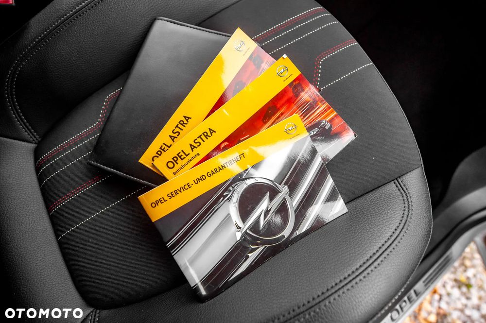 Opel Astra 1.4 Turbo 150 Jahre - 15