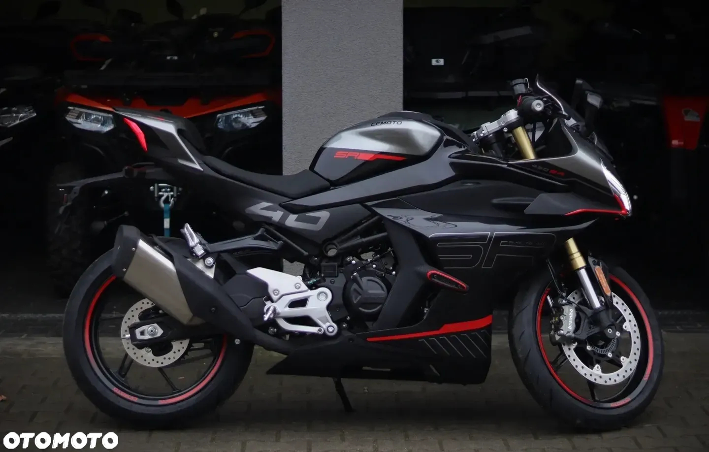 CFMoto SR - 12