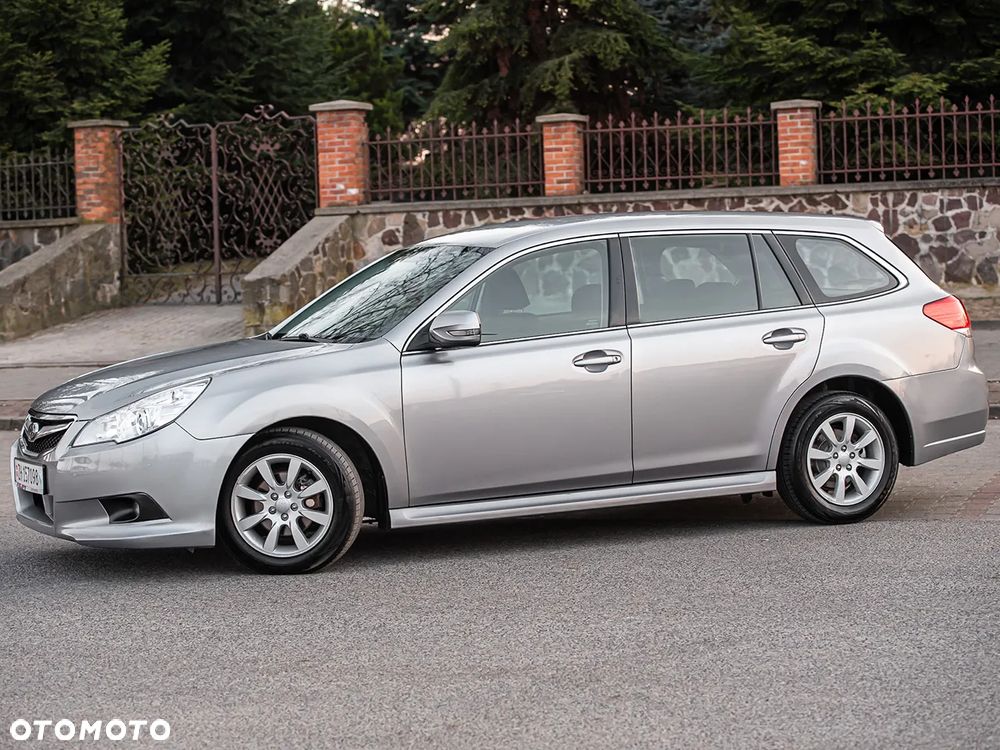 Subaru Legacy - 8