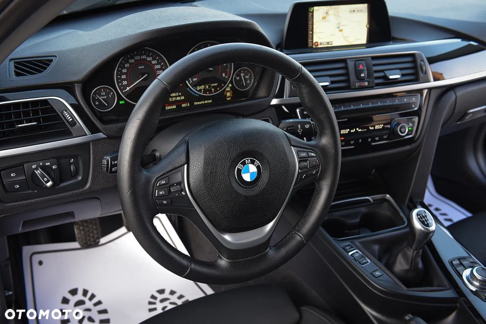 BMW Seria 3 - 29