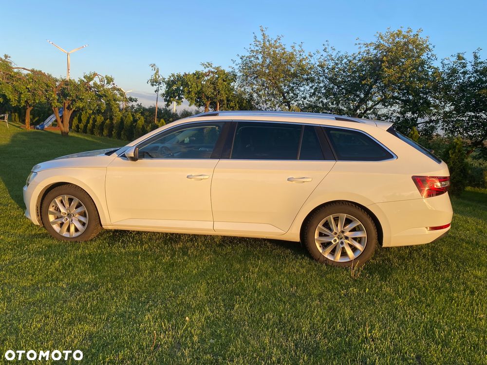 Skoda Superb 2.0 TDI Style - 6