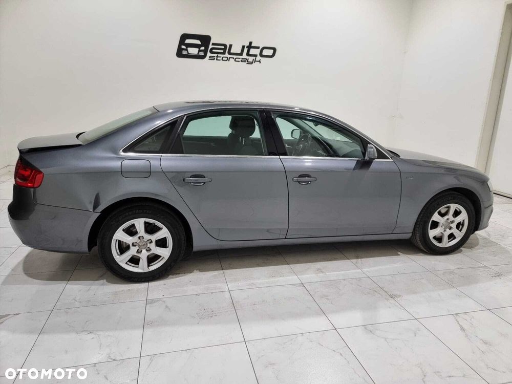 Audi A4 Limousine - 7