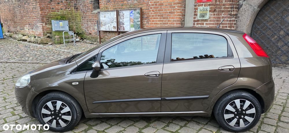 Fiat Grande Punto 1.4 8V Dynamic - 21