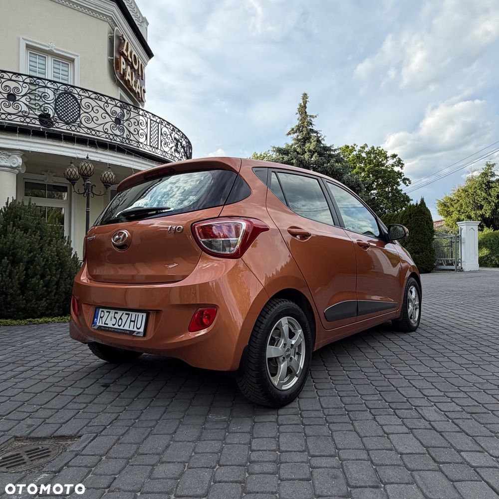 Hyundai i10 1.1 Premium - 8