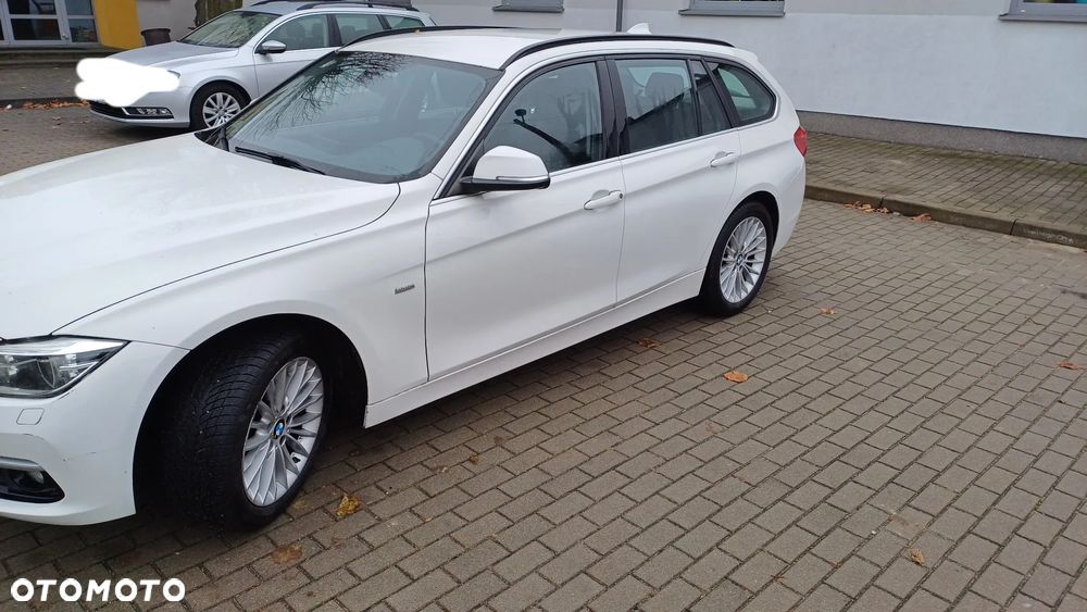 BMW Seria 3 318d Luxury Line - 2
