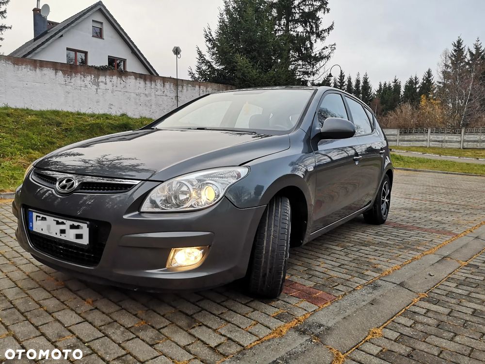Hyundai i30 ver-1-6-classic - 12