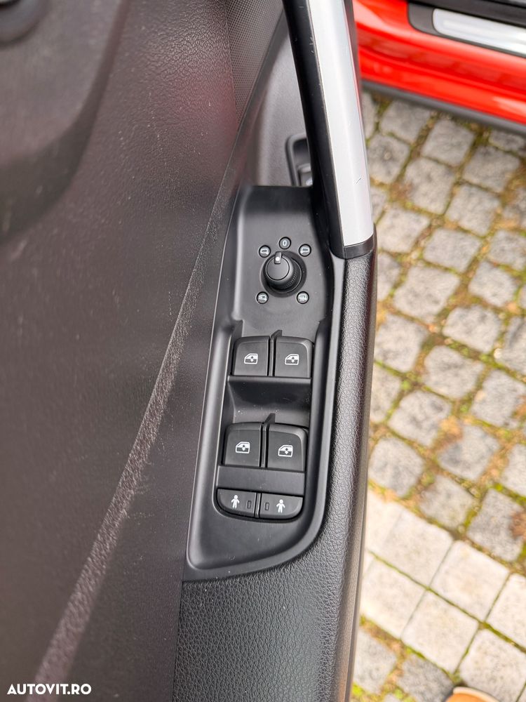 Audi Q2 2.0 TDI quattro S tronic sport - 25