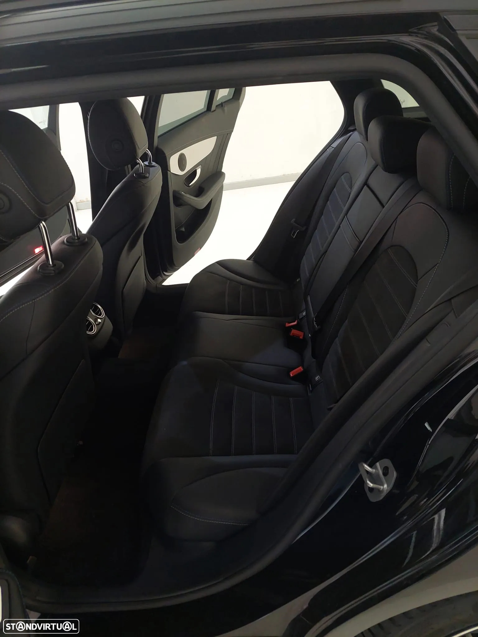Mercedes-Benz C 220 d Station 9G-TRONIC Night Edition - 34