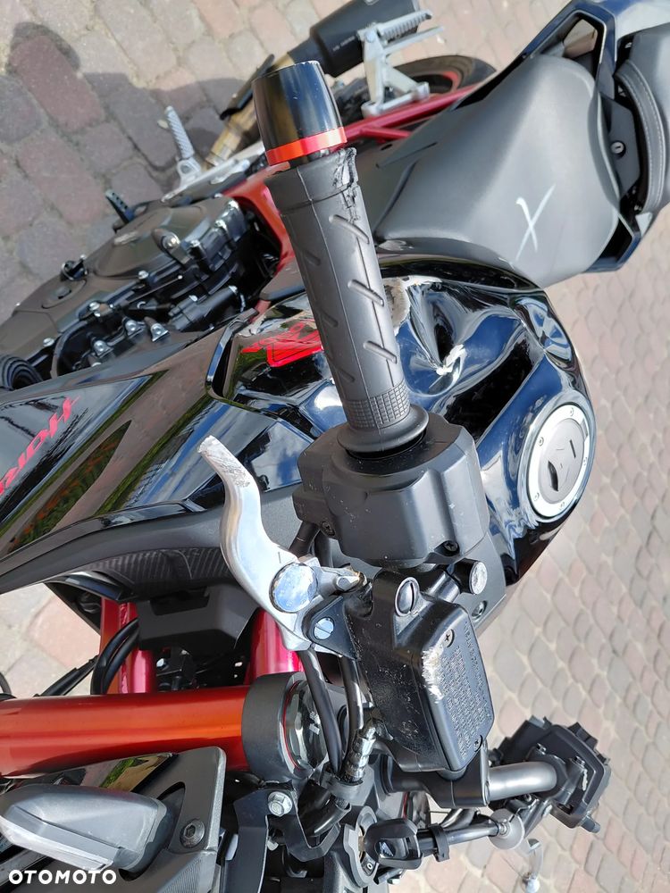 Honda Hornet - 12