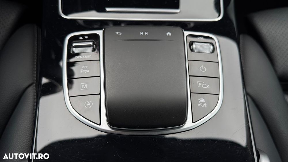 Mercedes-Benz GLC - 25