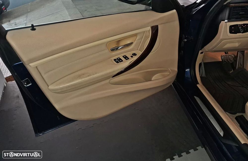 BMW 320 d Auto Exclusive - 8
