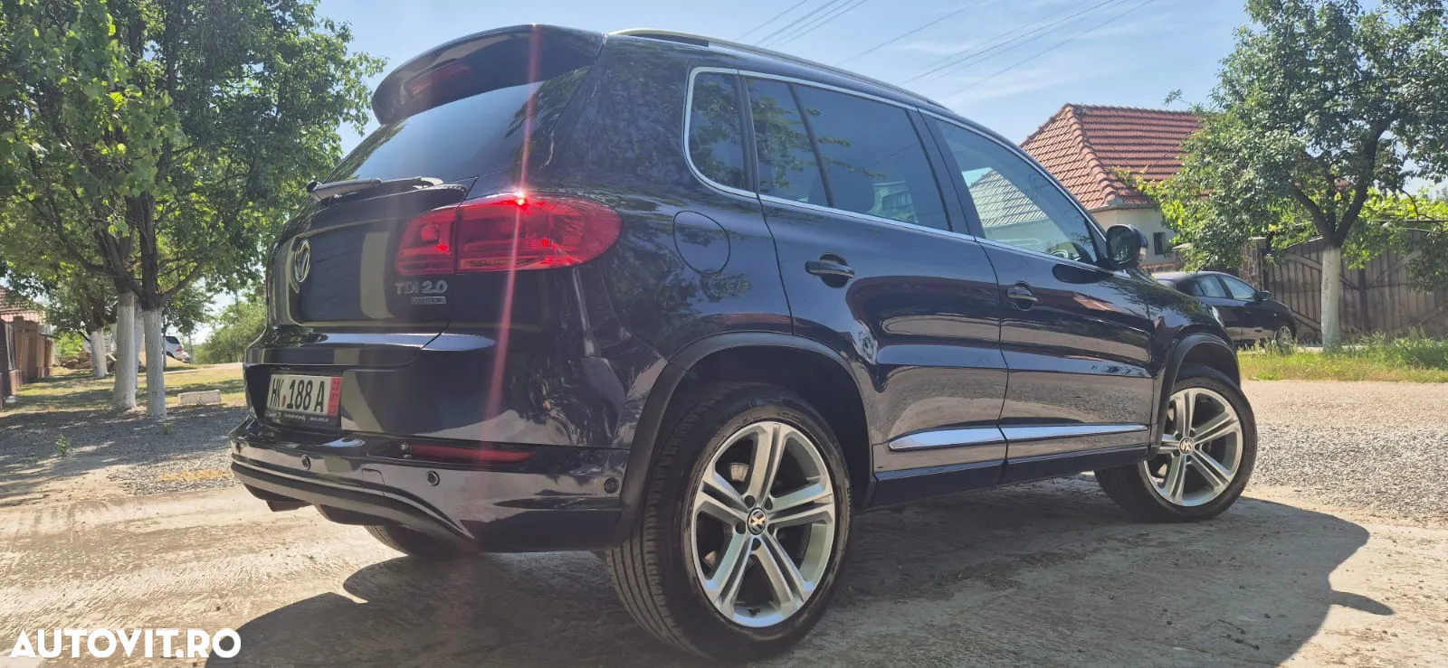 Volkswagen Tiguan - 32