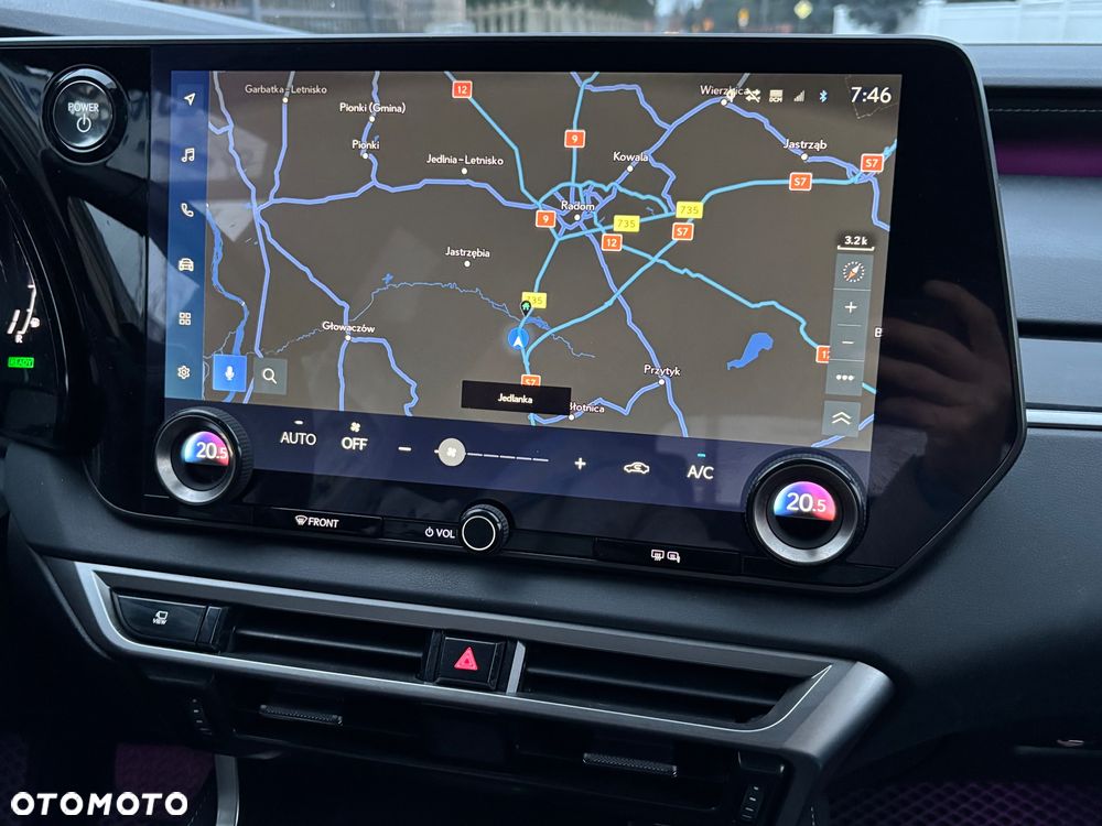 Lexus RX 350h F Sport Design - 36