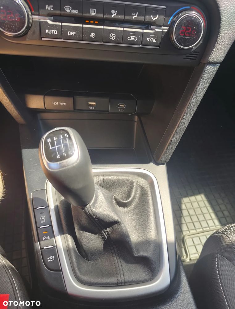 Kia XCeed 1.5 T-GDI L - 10