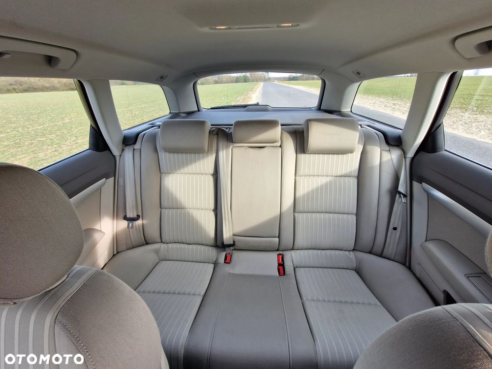 Audi A6 Avant 2.7 TDI DPF quattro tiptronic - 6