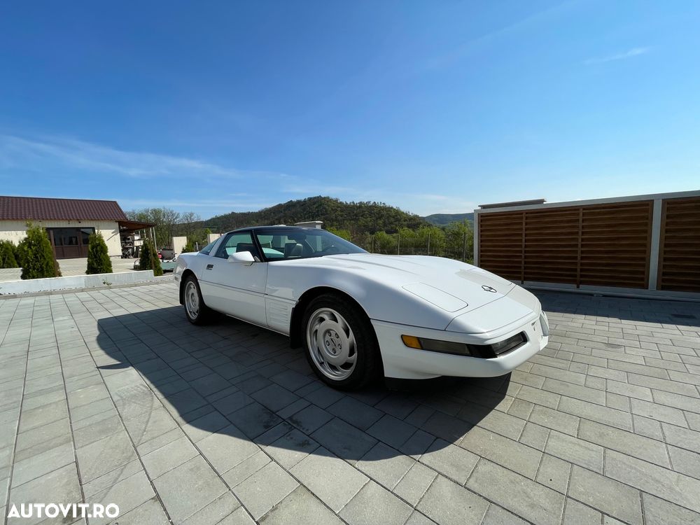 Chevrolet Corvette - 7