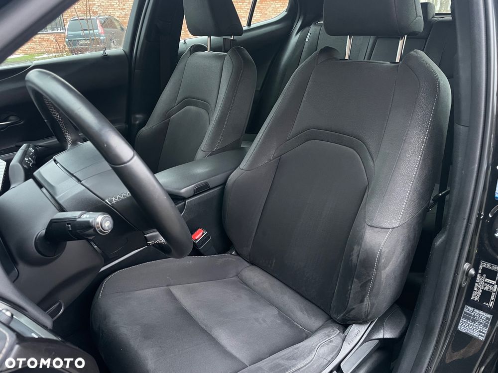 Lexus UX 250h Business Edition - 17