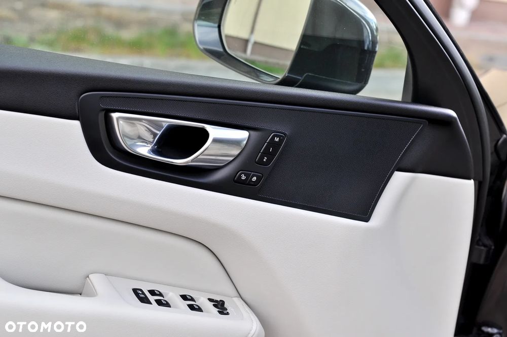 Volvo XC 60 B4 D Geartronic Inscription - 14
