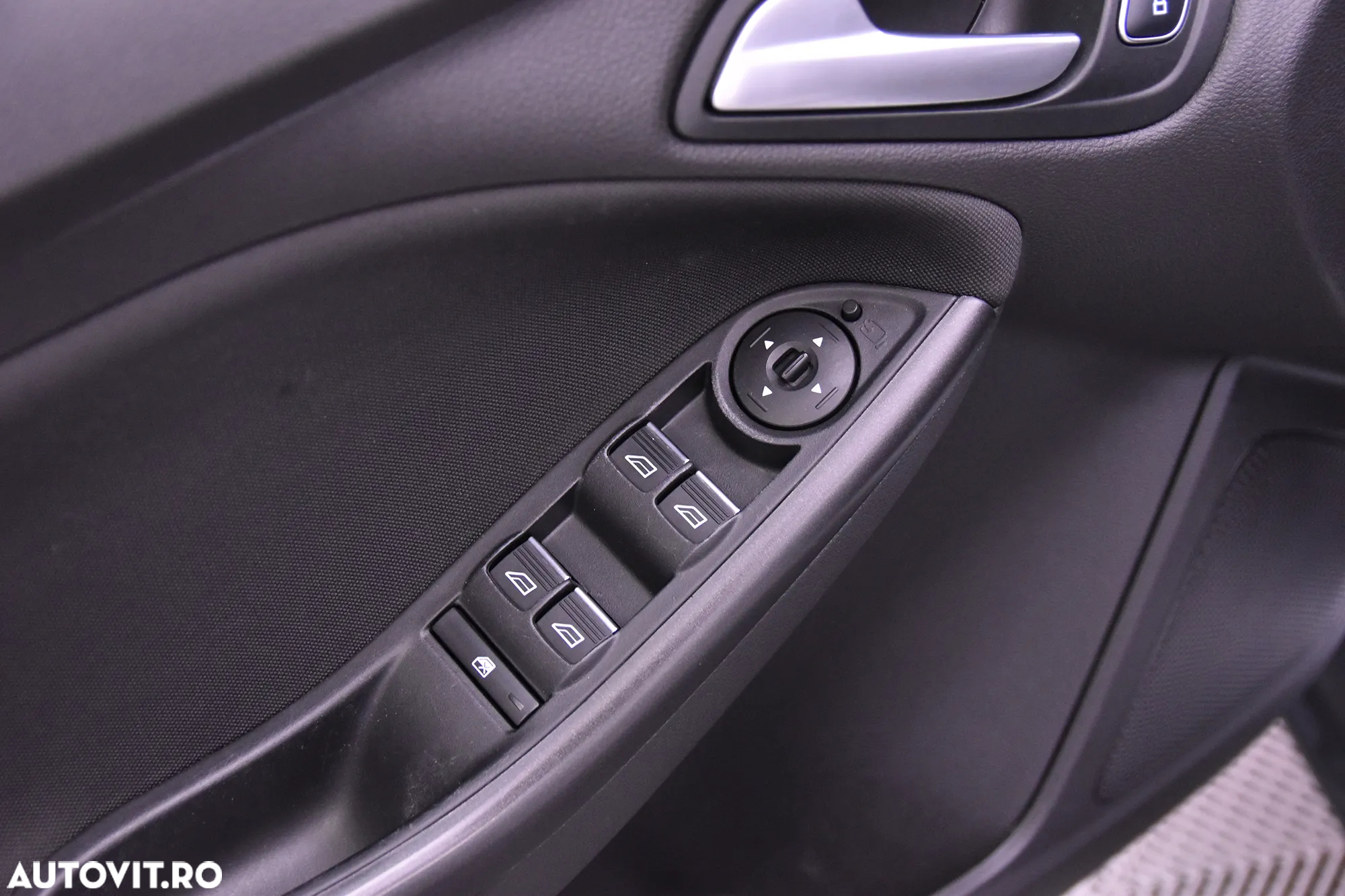 Ford Focus - 14