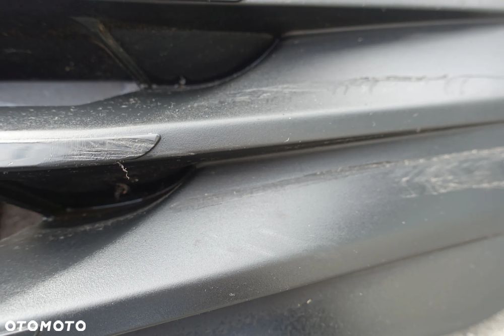 ATRAPA GRILL IVECO DAILY IV 14-19r. - 6