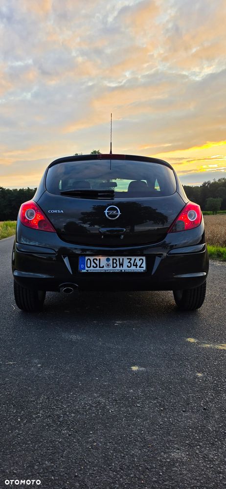 Opel Corsa 1.4 16V 150 Jahre - 8