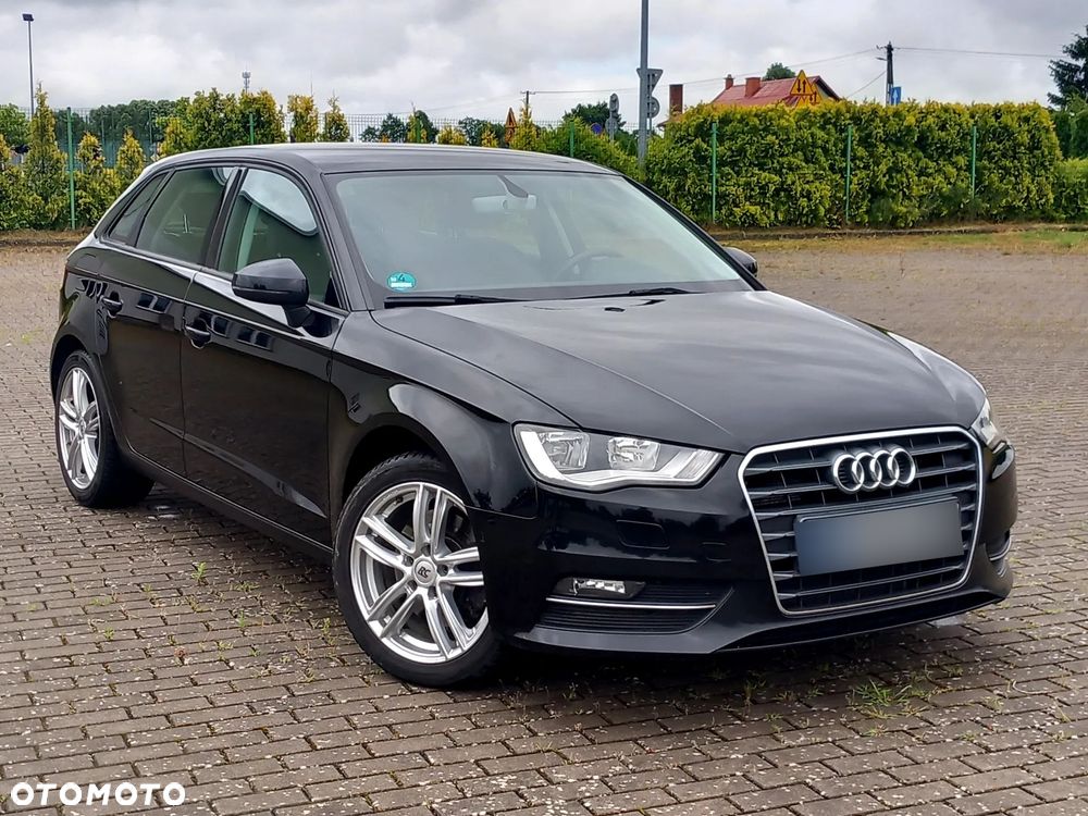 Audi A3 Sportback 2.0 TDI (clean diesel) Ambiente - 29