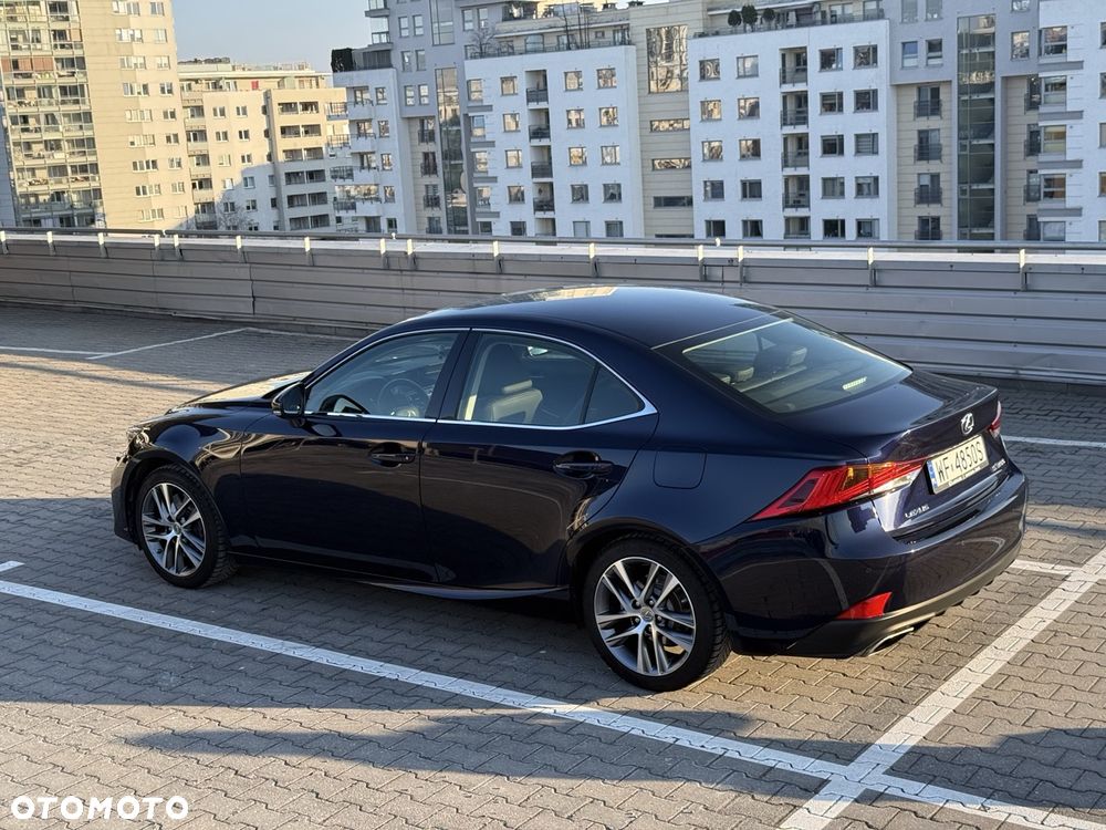 Lexus IS 200t / 300 Elegance - 9
