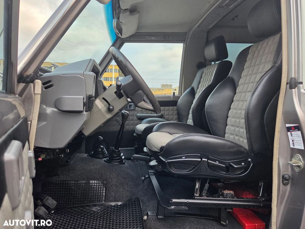 Toyota Land Cruiser - 8